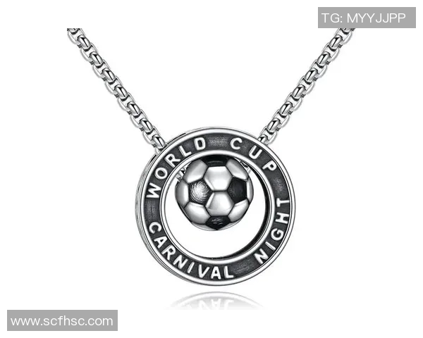 足球明星短项链时尚搭配大全精选图片展示与潮流趋势分析